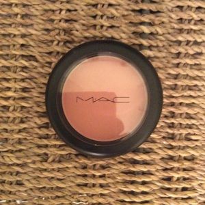 MAC Cosmetics Makeup - MAC Blush MAC Cosmetics Makeup - MAC Blush